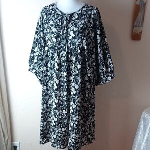 NWT Dokotoo Black and White Floral Babydoll Dress